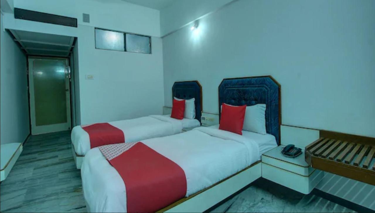 Hotel Padmam Мадурай Екстериор снимка