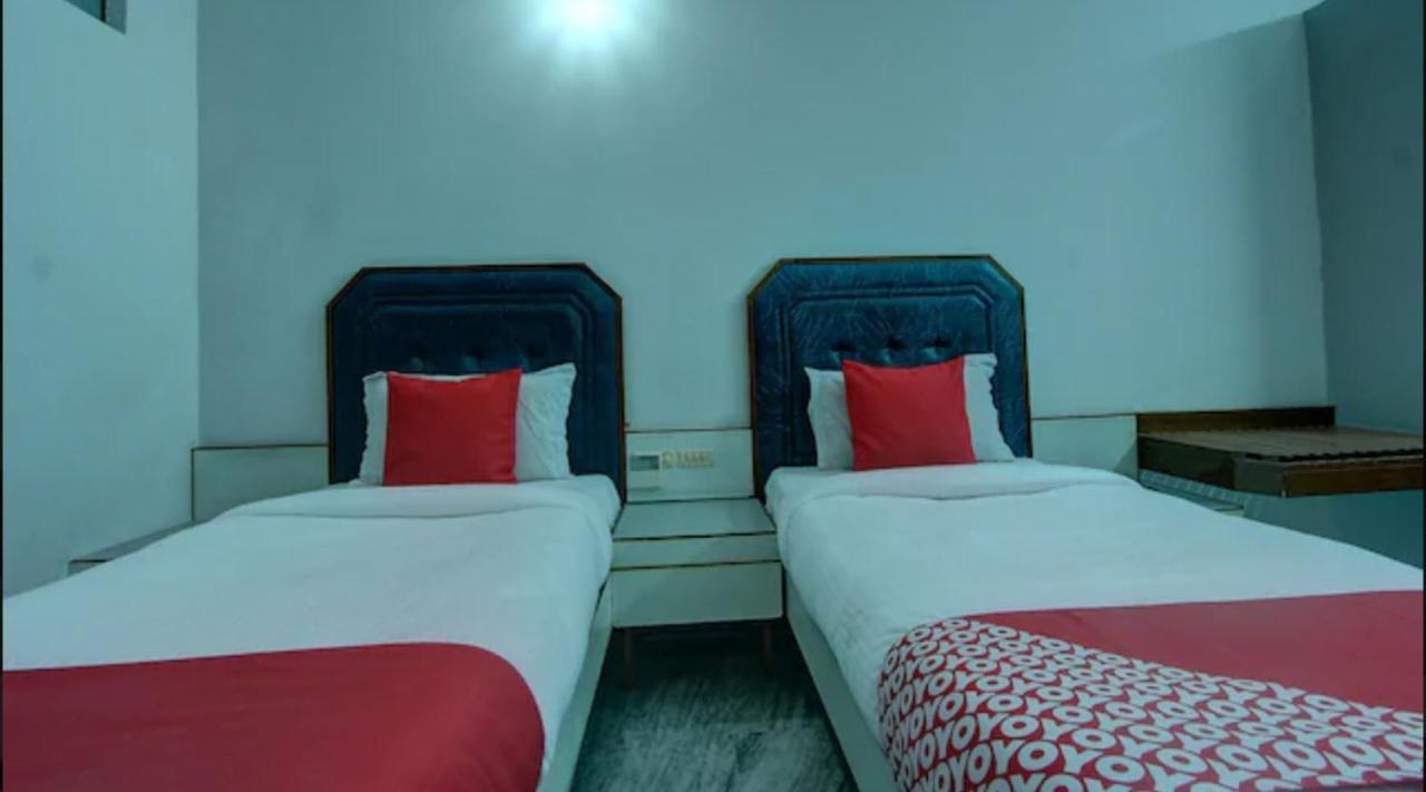 Hotel Padmam Мадурай Екстериор снимка